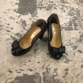 کفش چرم زنانه