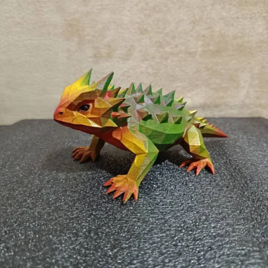 مجسمه مدل مارمولک