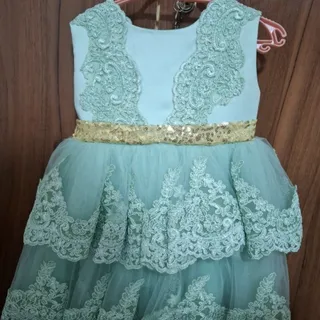 پیراهن دخترانه