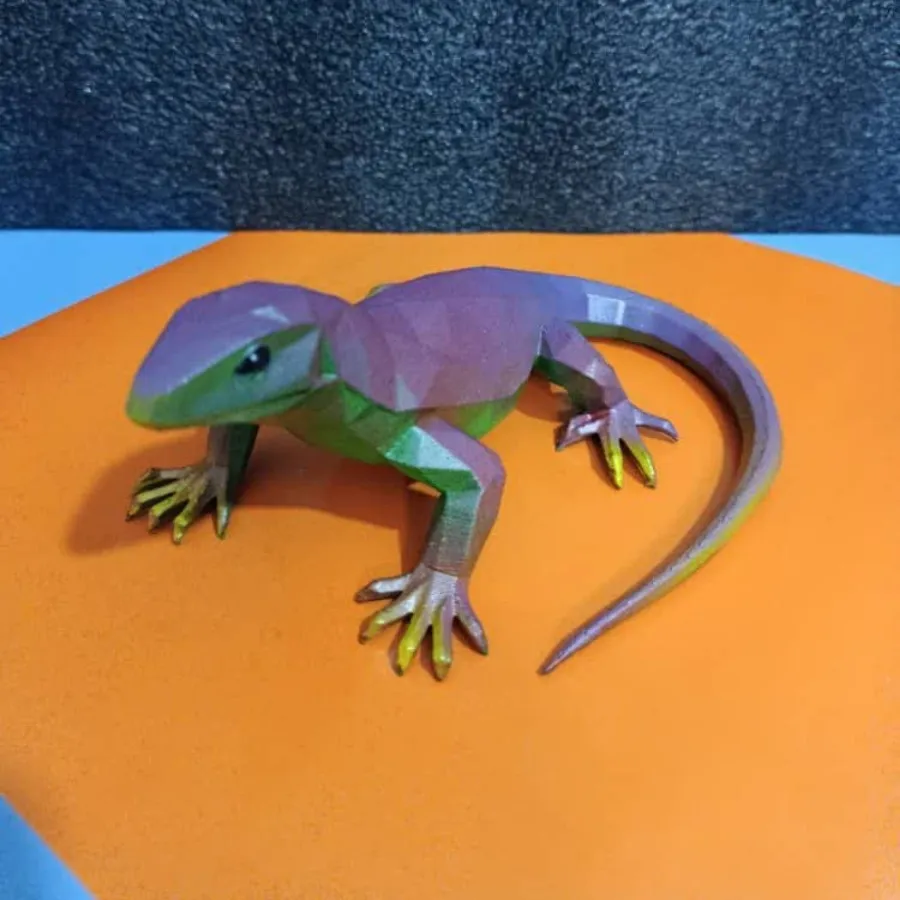 مجسمه مدل مارمولک