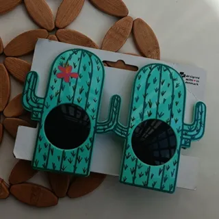 عینک افتابی بچگانه