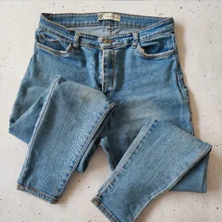 شلوار جین آبی