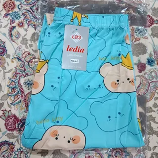 شلوارک گیاهی زنانه