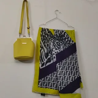 کیف و روسری