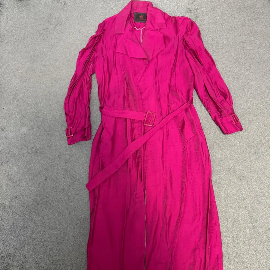 مانتوی سرخابی