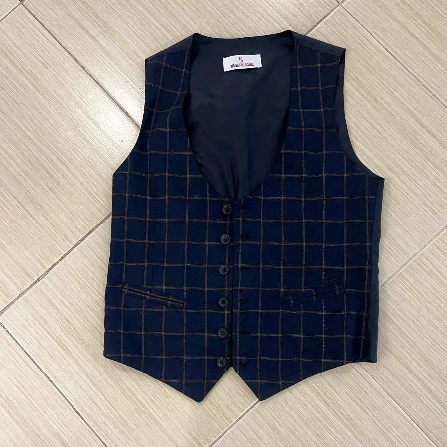 جلیقه سورمه ای