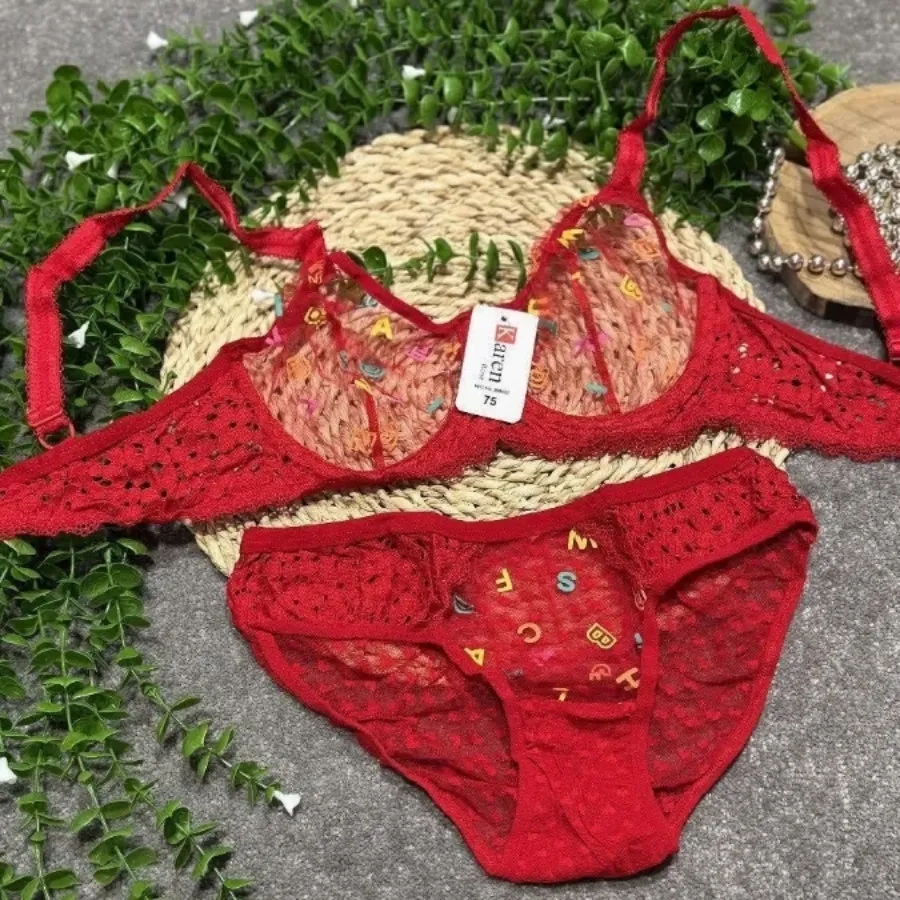 ست سوتین و شورت