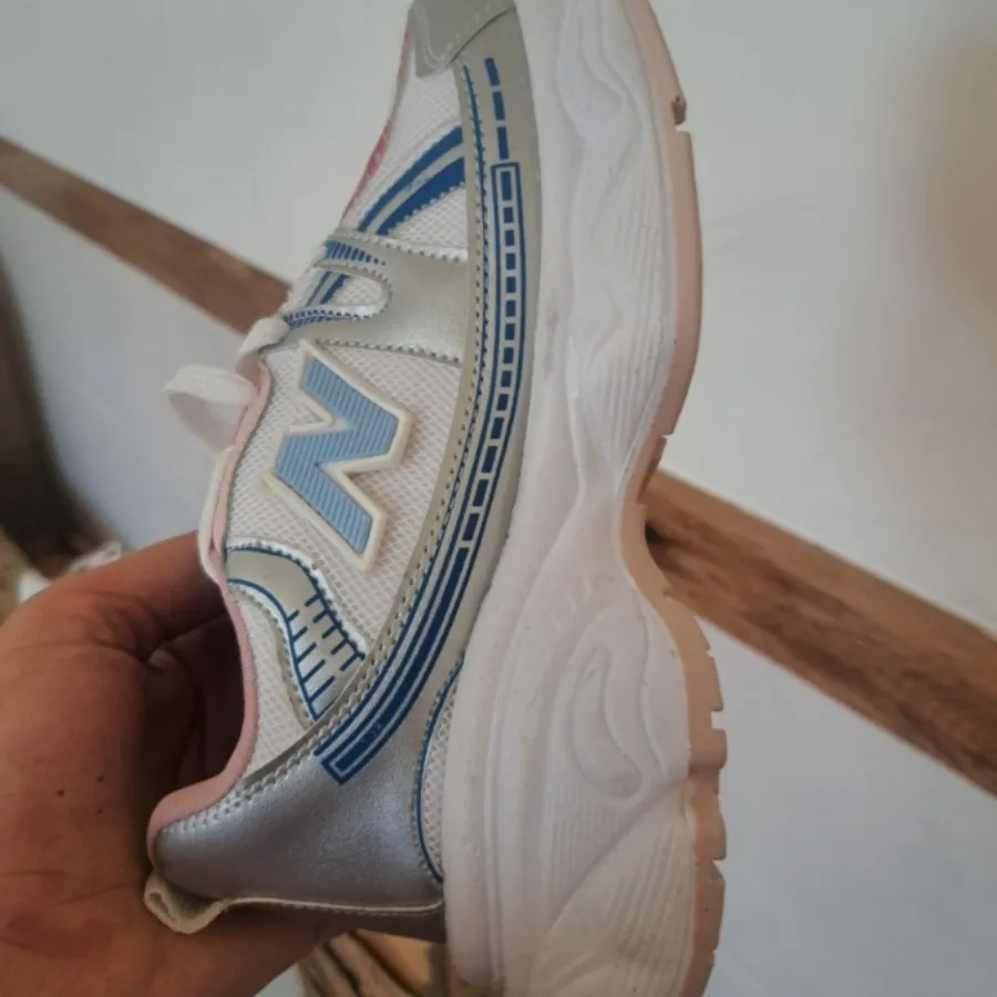 کتونی نیو بالانس