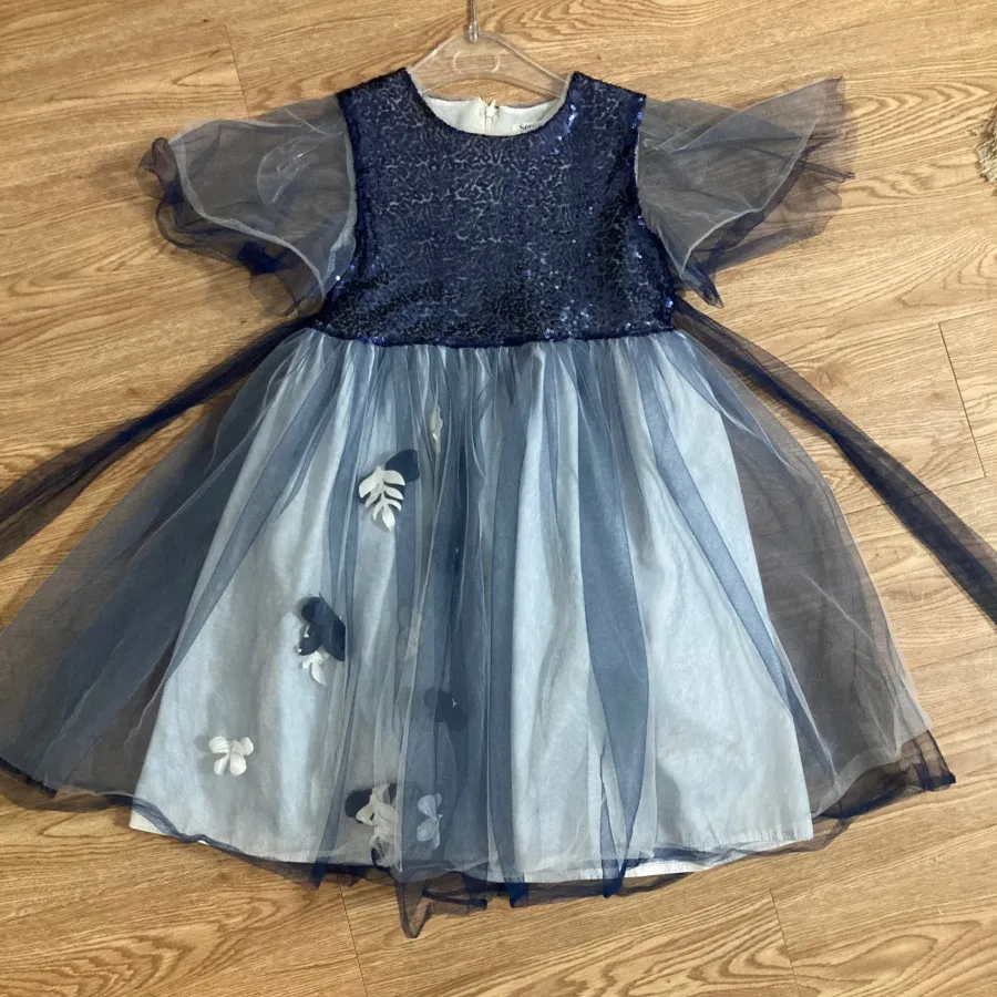 پیراهن دخترونه