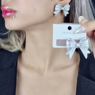 گوشواره پاپیونی