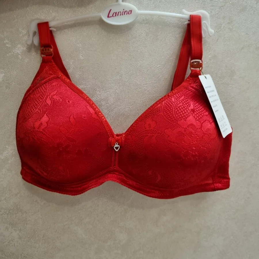 سوتین قرمز اسفنجی