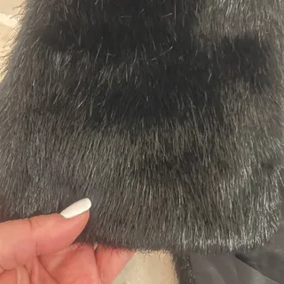 خز یقه دکمه دار