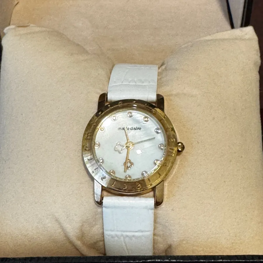 ساعت maria Claire