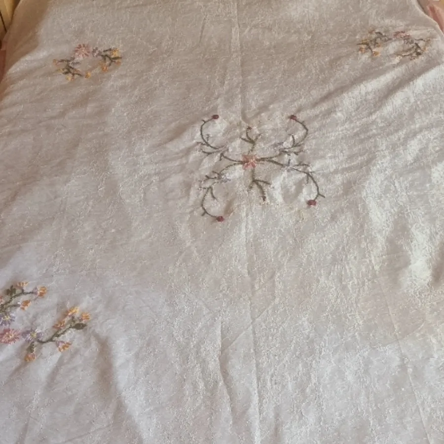 رو تختی ربان دوزی