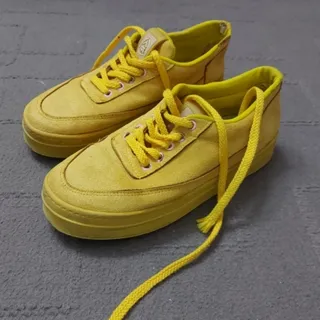 کفش کتانی زرد سوییت
