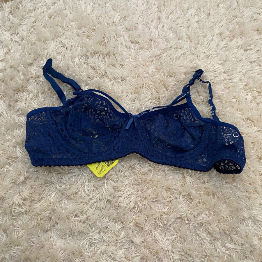 سوتین دانتل