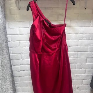 پیراهن قرمز