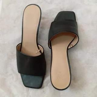 کفش اچ اند ام