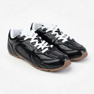 کتونی برند نیشانتاشی