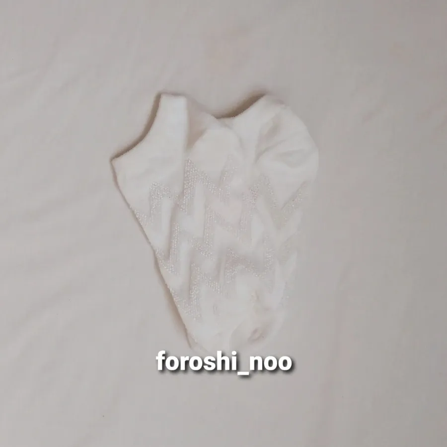 جوراب سفید طرحدار