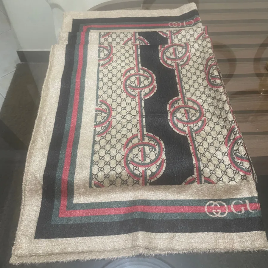 شال پاییزه و زمستانه موهر