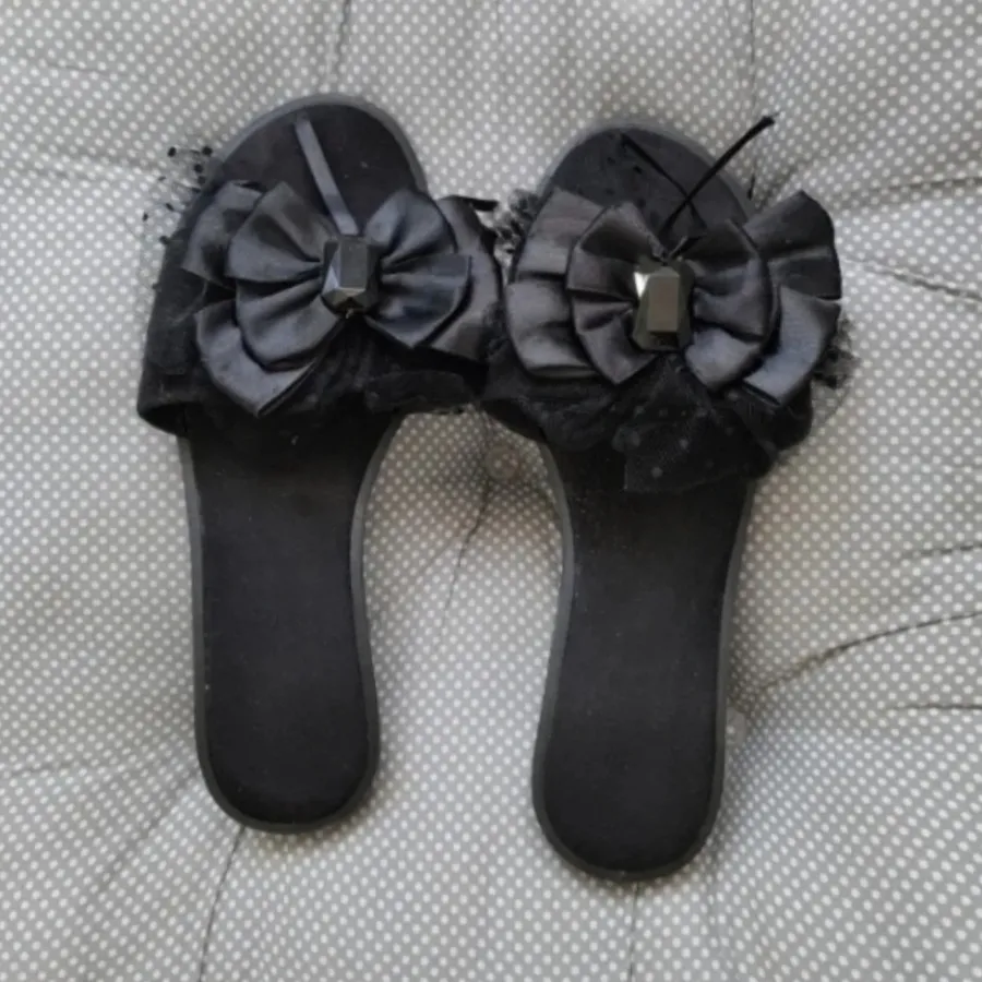 دمپایی روفرشی