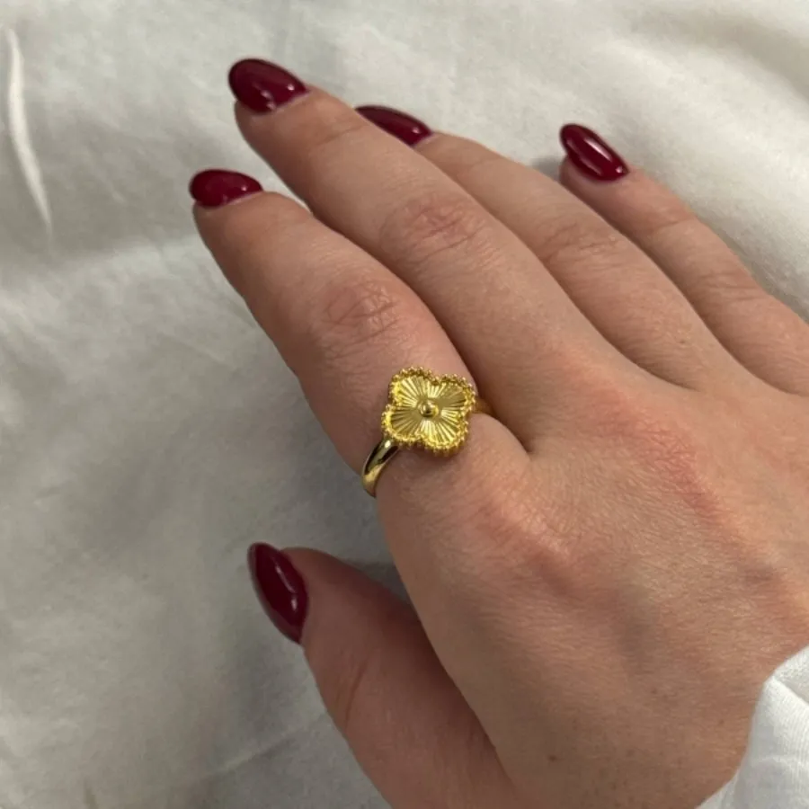 انگشتر ونکلیف طلایی