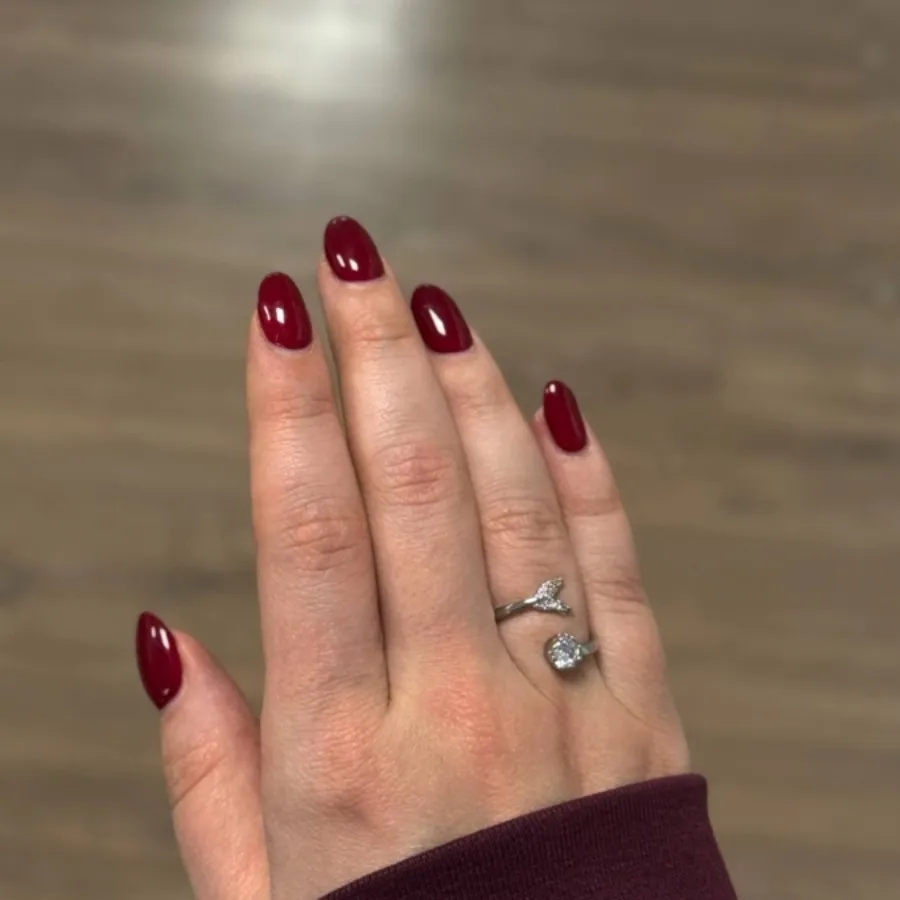 انگشتر دم وال و نگین