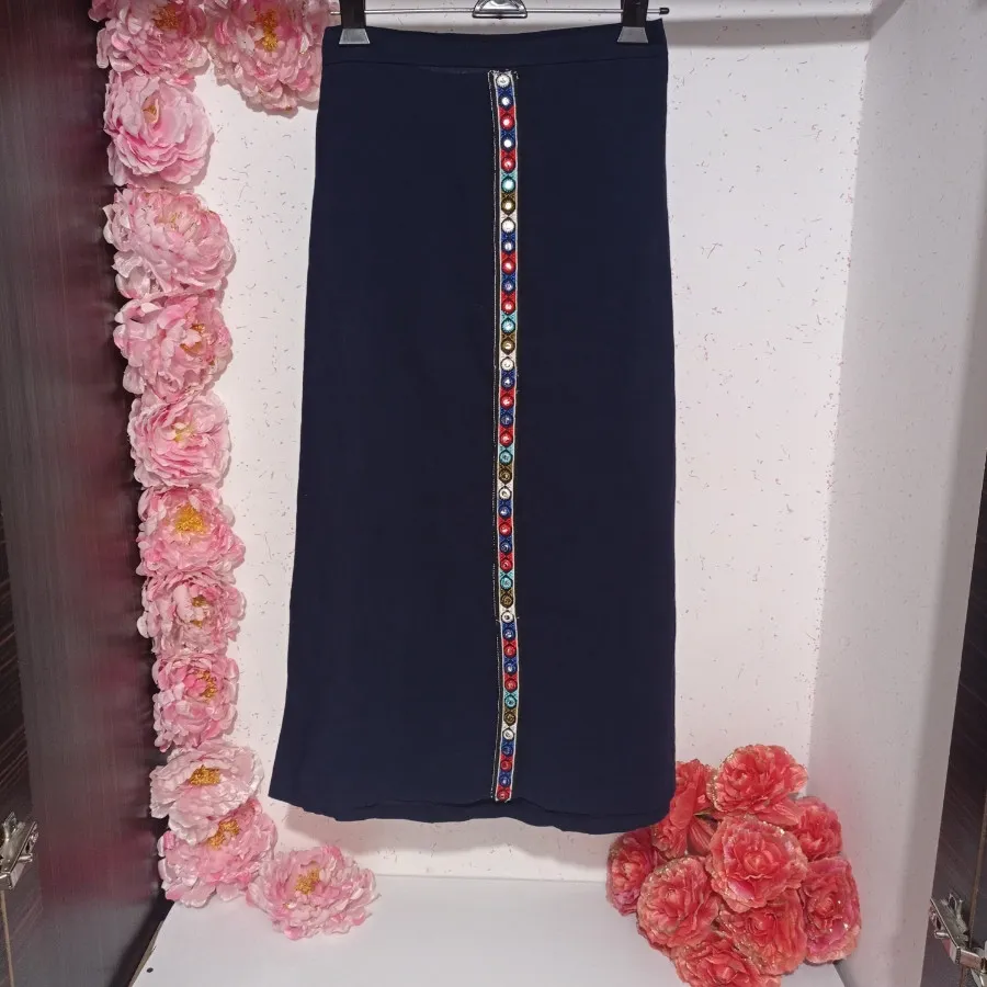 دامن سرمه ایی نخی