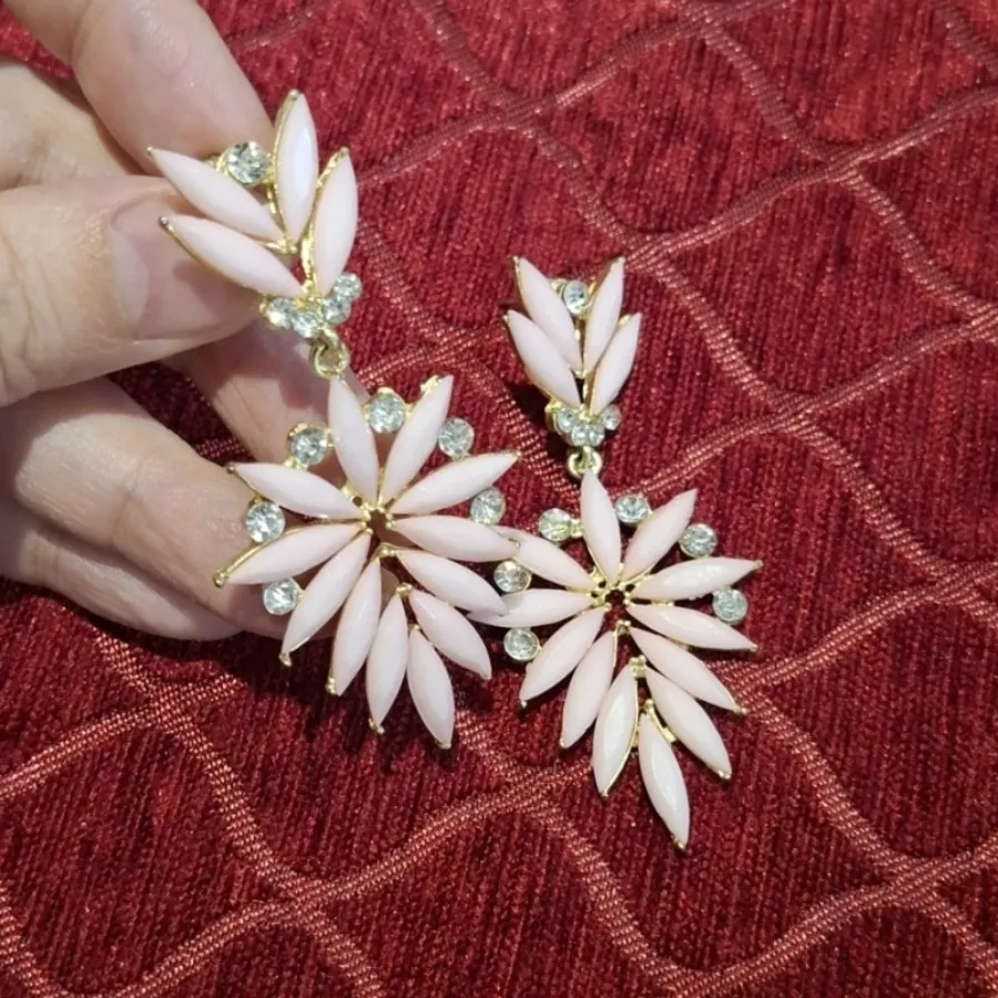 گوشواره زنانه