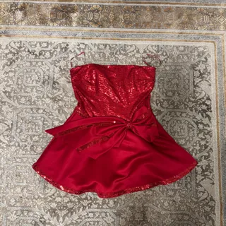 پیراهن مینی قرمز