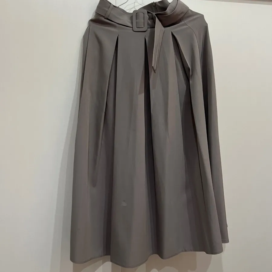 دامن کمربندار