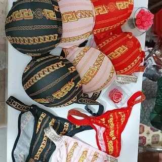 ست سوتین وشورت نیم اسفنجی