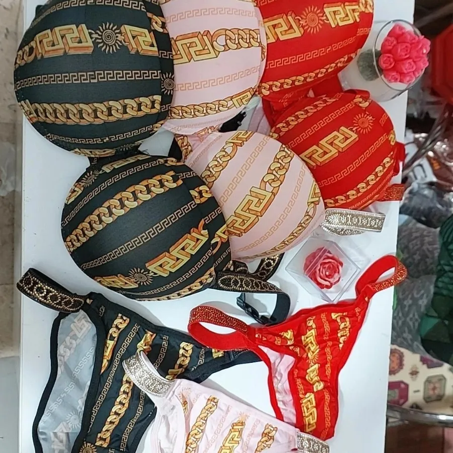 ست سوتین وشورت نیم اسفنجی