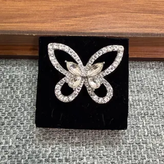 انگشتر پروانه کاملا نو