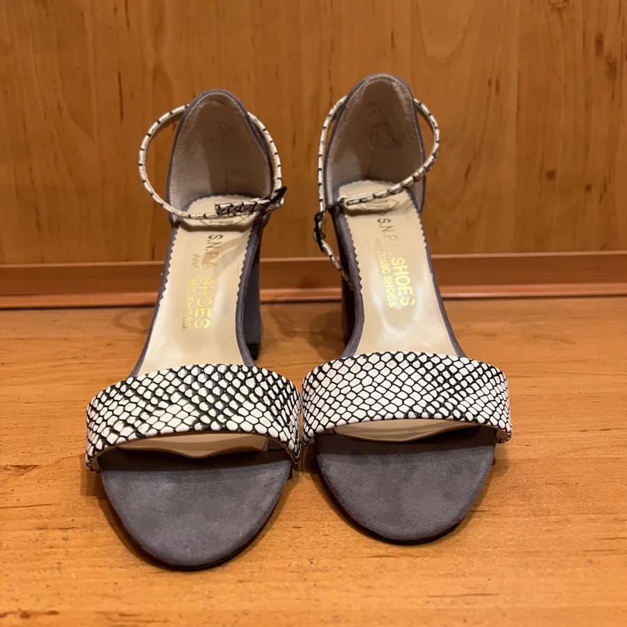 کفش پوست ماری جلوباز38