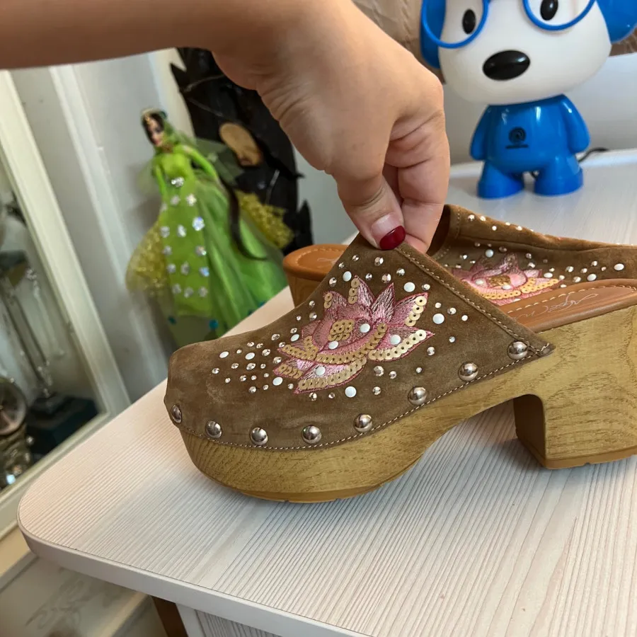 صندل اسپانیایی