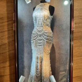 پیراهن سنگدوزی و مروارید