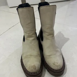 نیم بوت خارجی