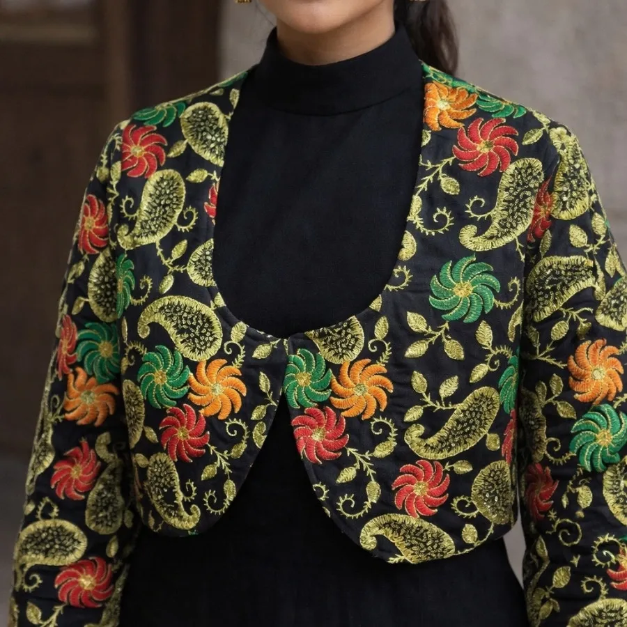 کراپ کت سوزن دوزی