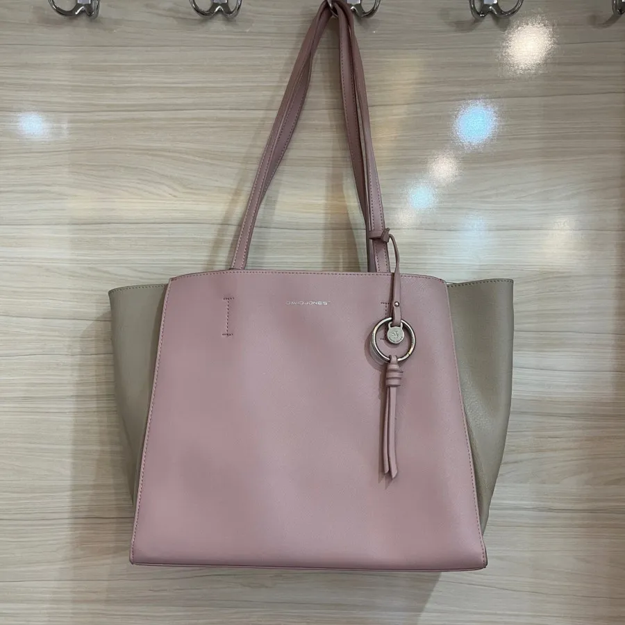 کیف دوشی دیوید جونز