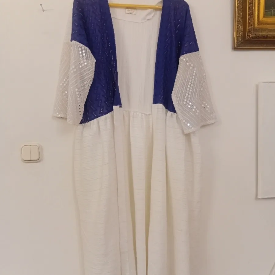 مانتو یا رو لباسی