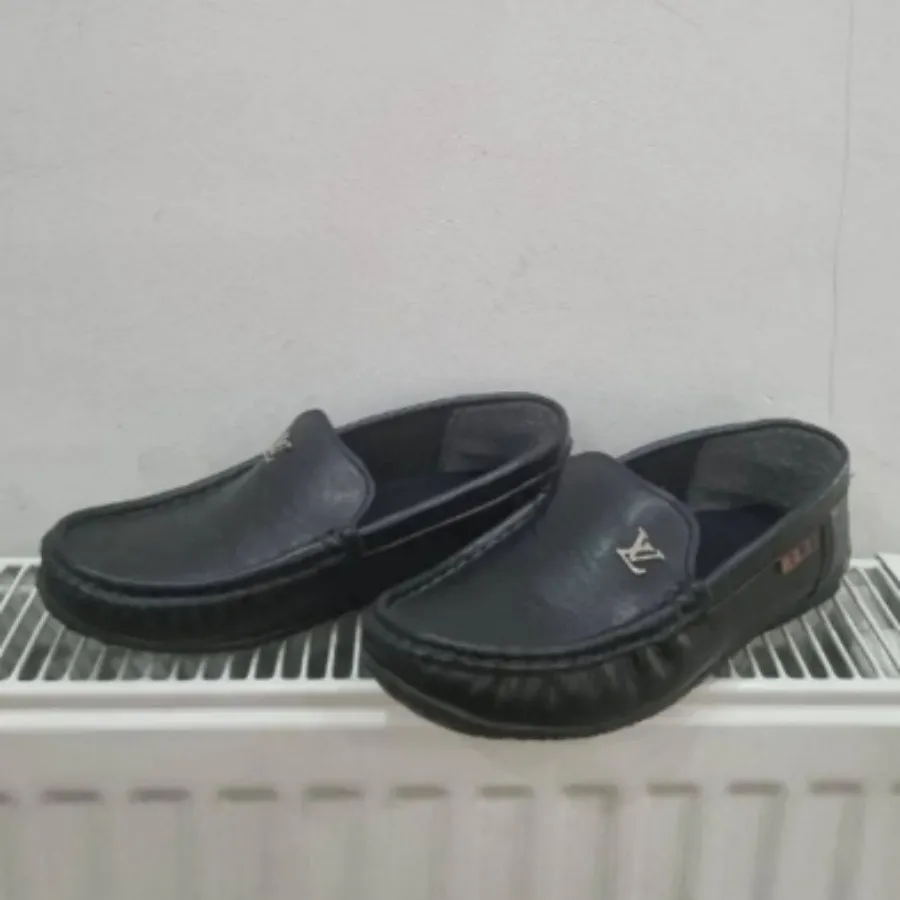 کفش کالج بچگانه