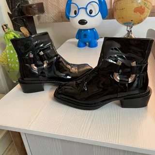 نیم بوت خارجی