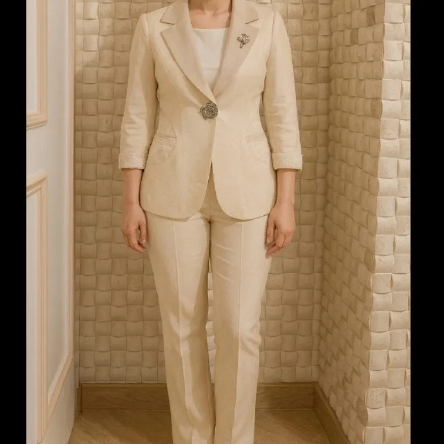 کت و شلوار زنانه