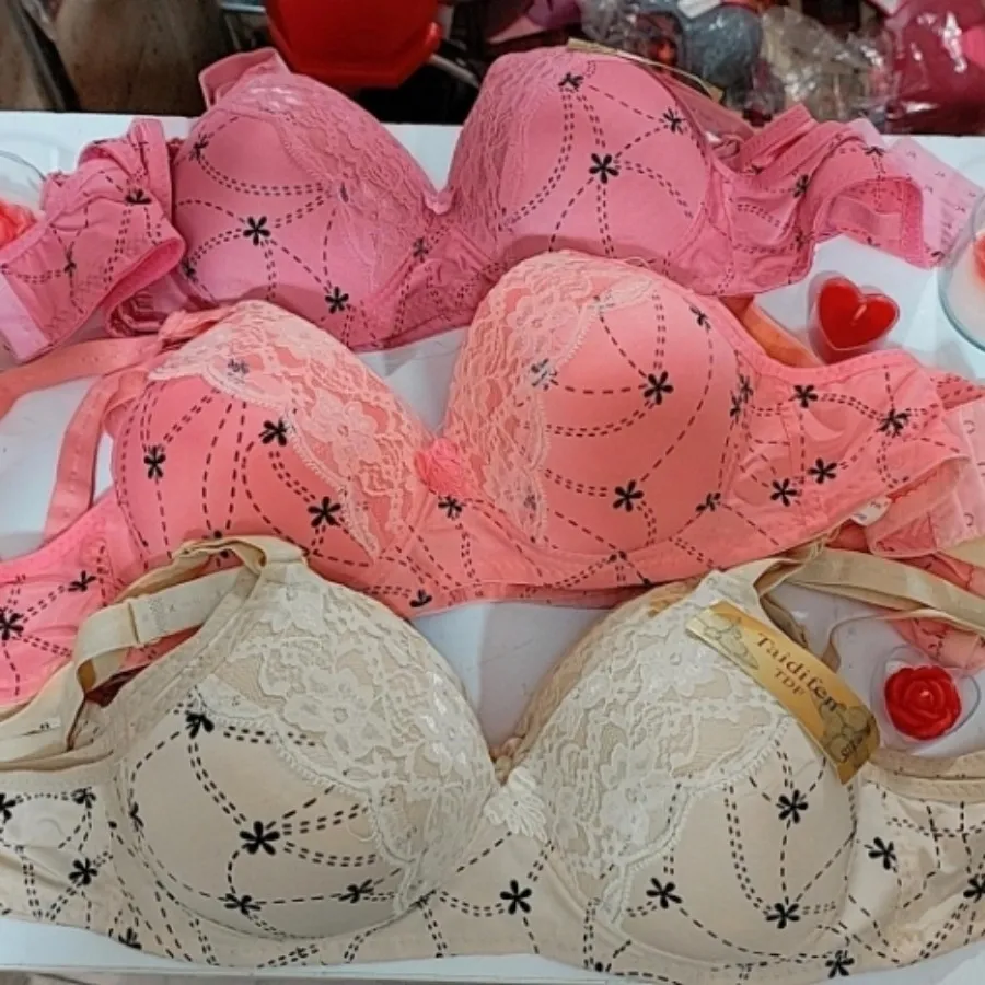 سوتین اسفنج کم