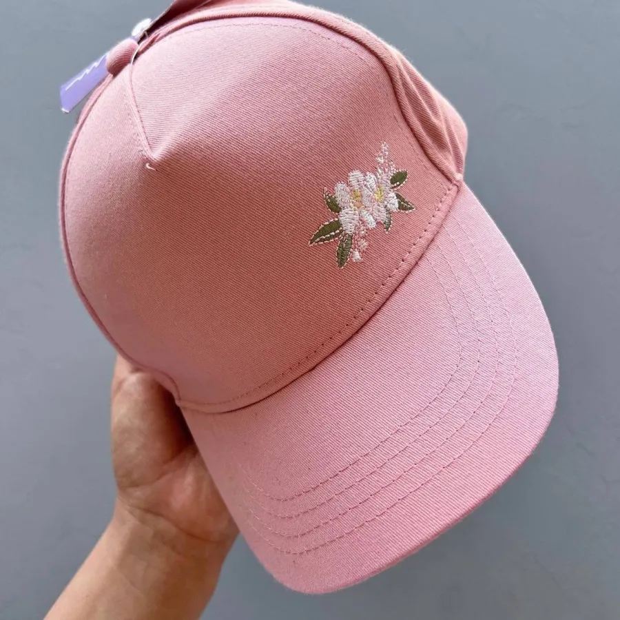 کلاه کپ برند i am گلدوزی