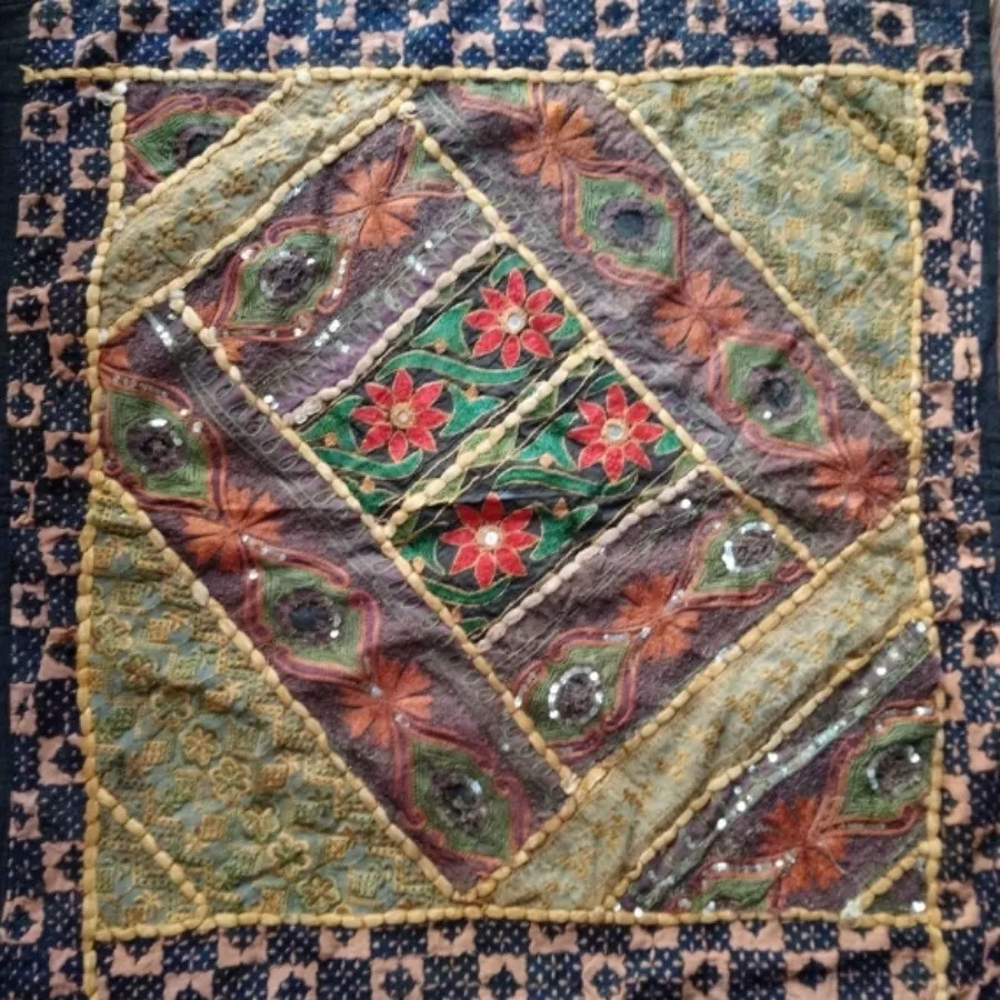 رومیزی تکه دوزی