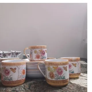 طرح پروانه عتیقه نایاب