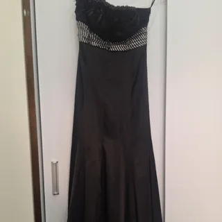 پیراهن دکلته